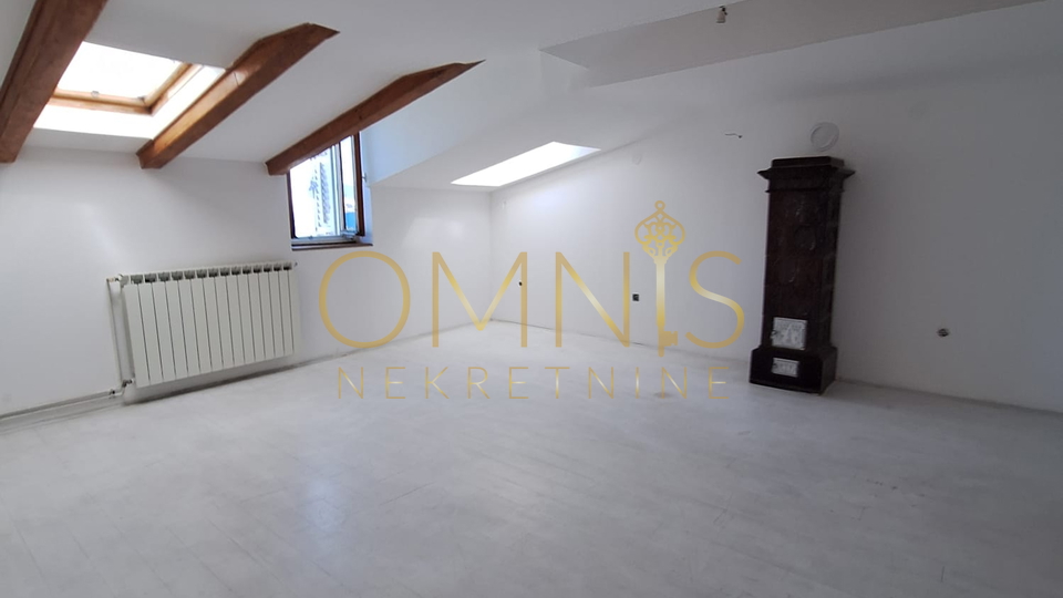 Opatija, Center, 3BR+Living Room, Terrace with Sea View!